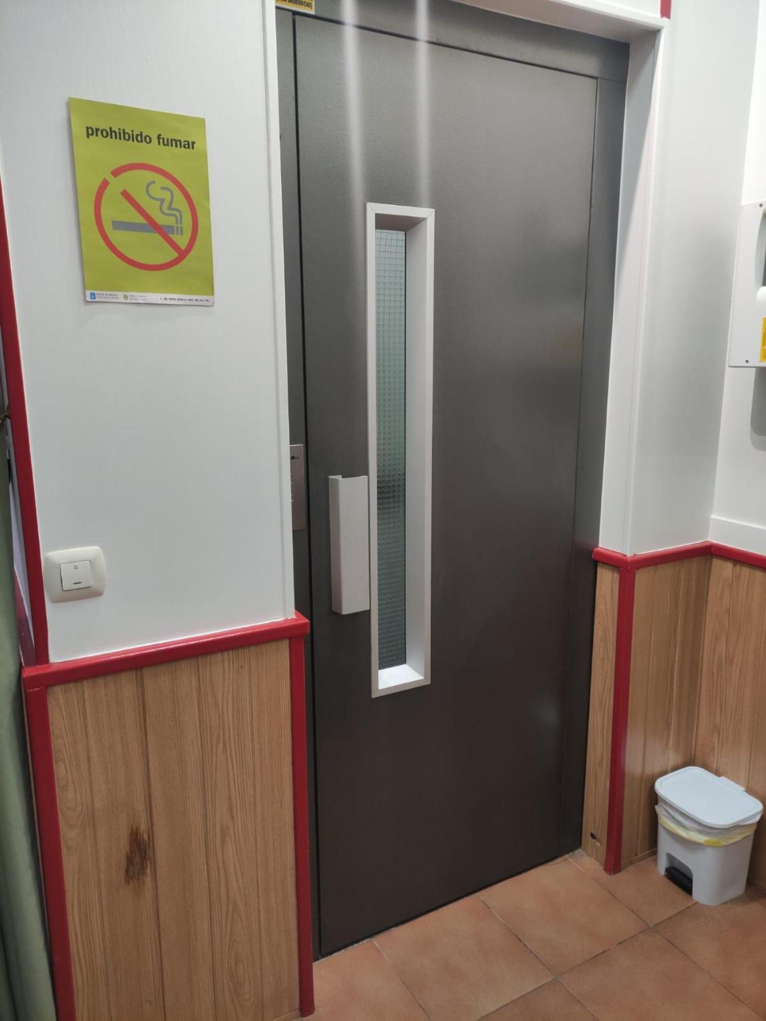 圣地亚哥－德孔波斯特拉 赫勒奥及对岸酒店 外观 照片